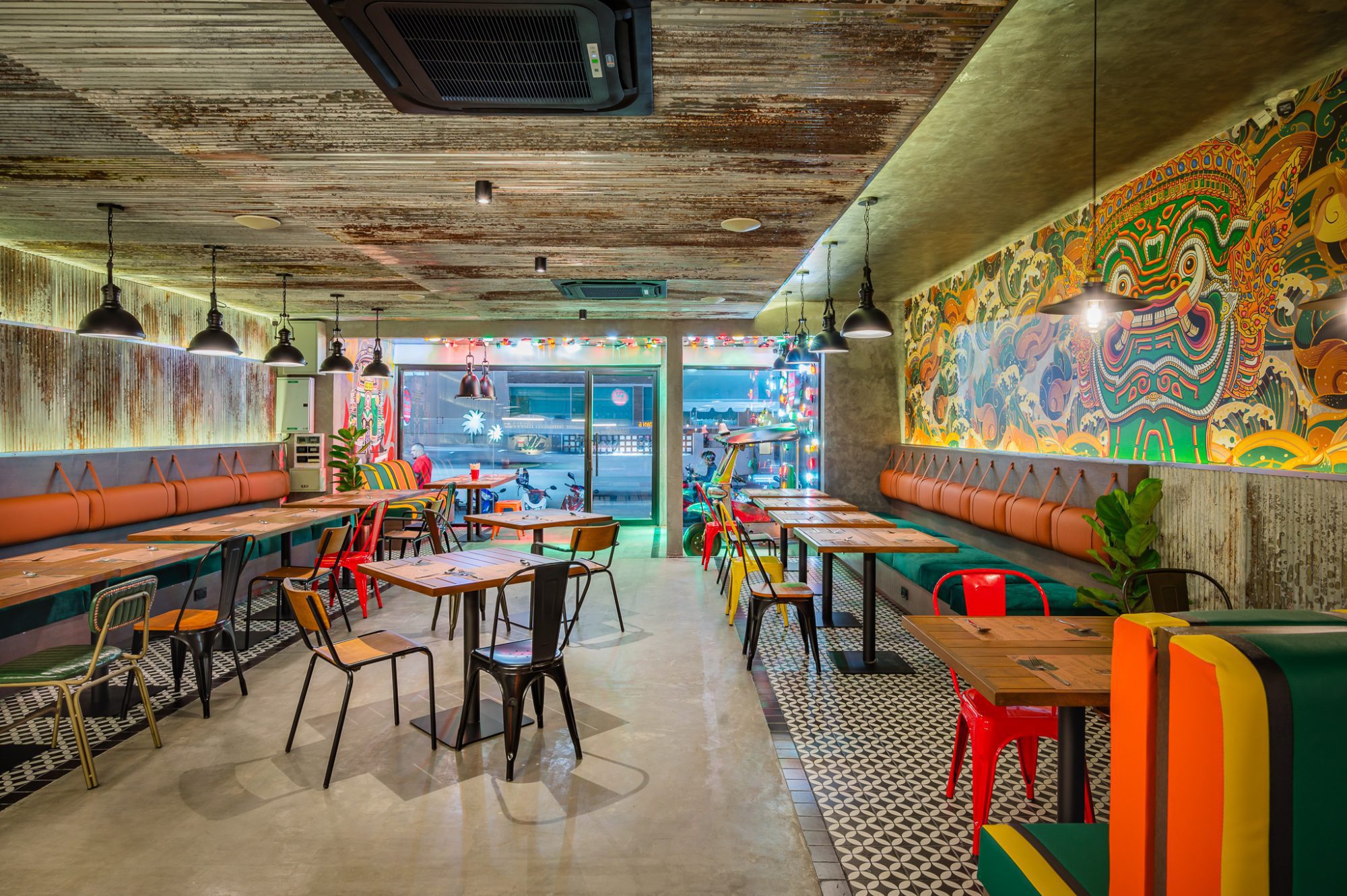 Took Took Primer - Thai Kitchen Best Thai Restaurant in Phuket, Thailand Pz6 5289